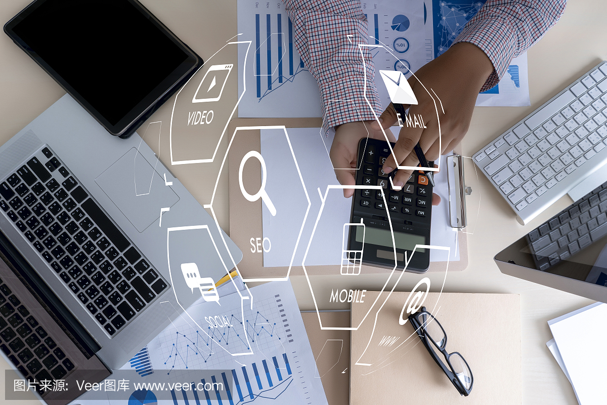 人用平板電腦虛擬界面圖形圖標網(wǎng)絡圖數(shù)字營銷